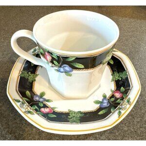 CHRISTOPHER STUART ORCHARD PARK Y0012 CUP AND SAUCER